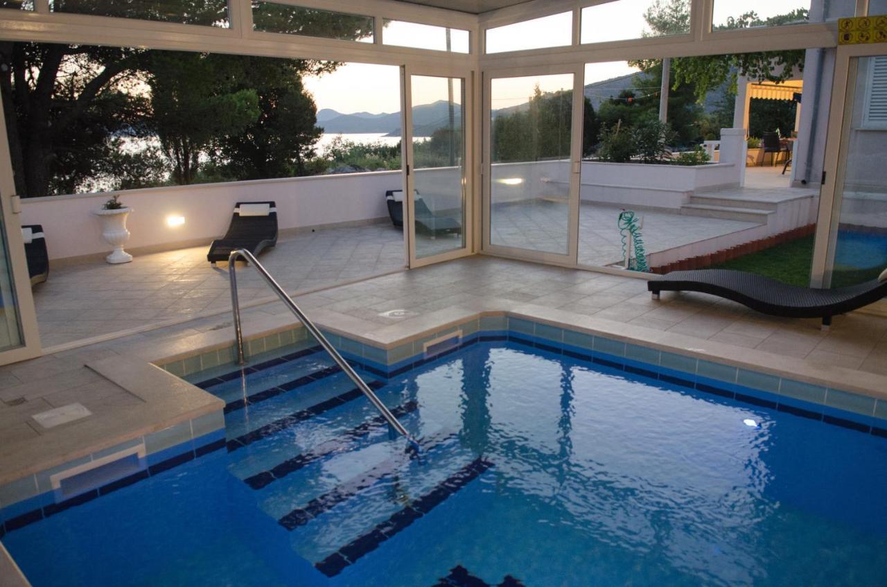 Apartment & Rooms Villa Katarina スラノ エクステリア 写真