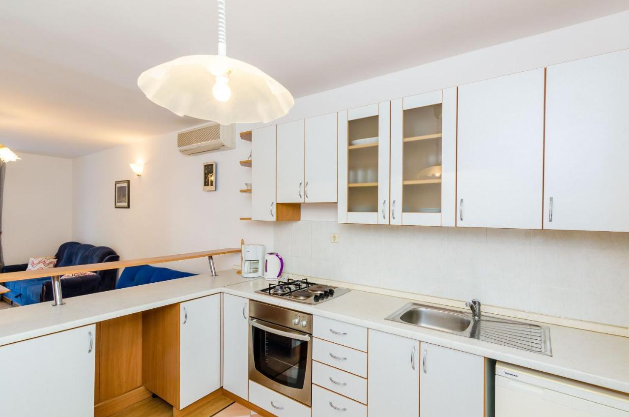 Apartment & Rooms Villa Katarina スラノ エクステリア 写真